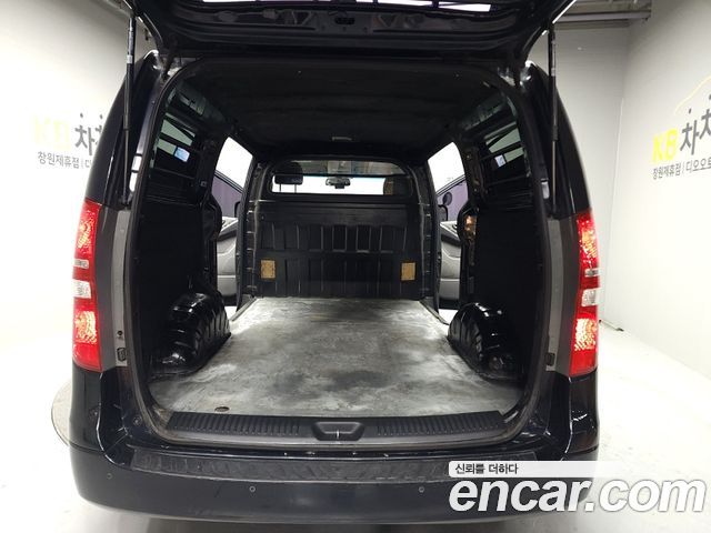 Hyundai Grand Starex Van 3-Seater Smart 2020 — фото 22