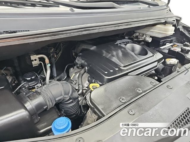 Hyundai Grand Starex 12-Seater Wagon CVX Premium 2013 — фото 5