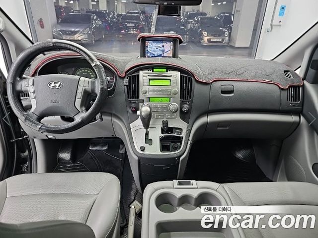 Hyundai Grand Starex 12-Seater Wagon CVX Premium 2013 — фото 7