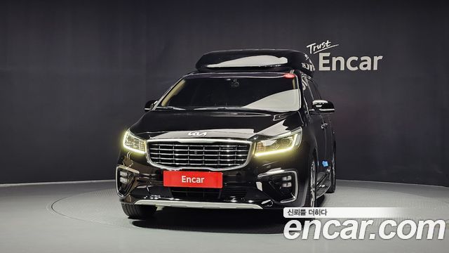 Kia Carnival 9-Seater Hi-Limousine Noblesse Special 2019 — фото 3