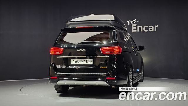 Kia Carnival 9-Seater Hi-Limousine Noblesse Special 2019 — фото 4