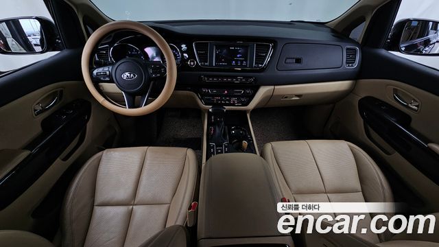 Kia Carnival 9-Seater Hi-Limousine Noblesse Special 2019 — фото 7