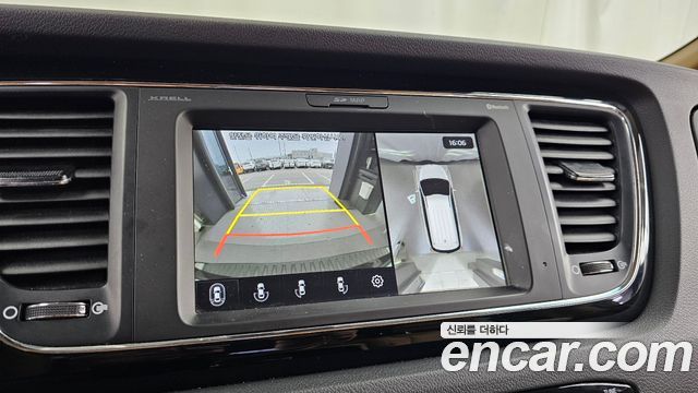 Kia Carnival 9-Seater Hi-Limousine Noblesse Special 2019 — фото 15