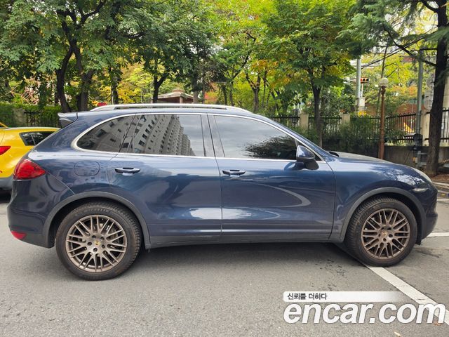 Porsche Cayenne 4.8 S 958 2013 — фото 7