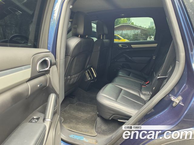 Porsche Cayenne 4.8 S 958 2013 — фото 15