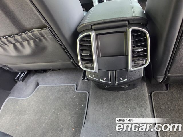 Porsche Cayenne 4.8 S 958 2013 — фото 19