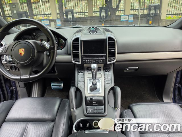 Porsche Cayenne 4.8 S 958 2013 — фото 20