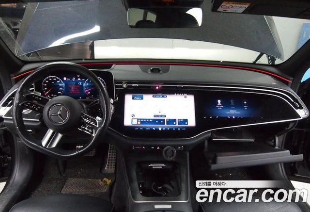 Mercedes-Benz E-Class (W214) E300 4MATIC AMG Line