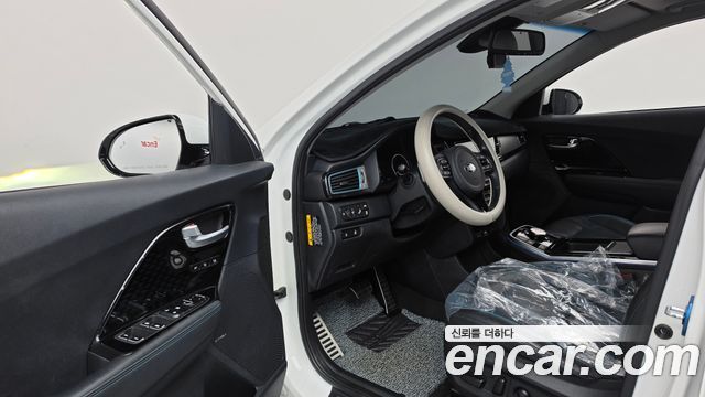 Kia Niro EV Noblesse 2019 — фото 10