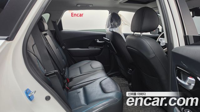 Kia Niro EV Noblesse 2019 — фото 11