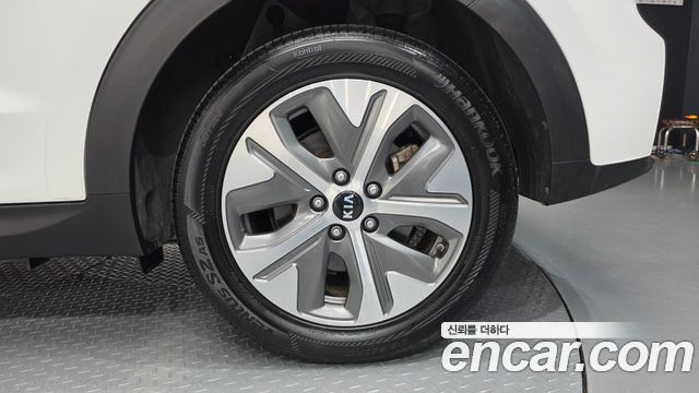 Kia Niro EV Noblesse 2019 — фото 21