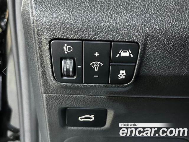Kia K5 (III) 2.0 Noblesse 2023 — фото 16
