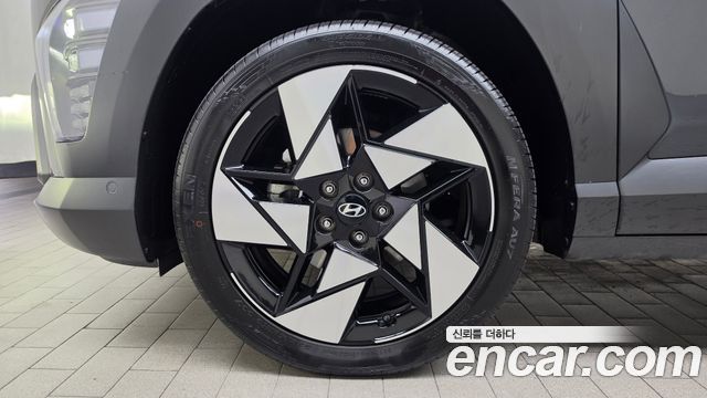 Hyundai Kona (SX2) Gasoline 1.6 Turbo 2WD Inspiration 2023 — фото 5