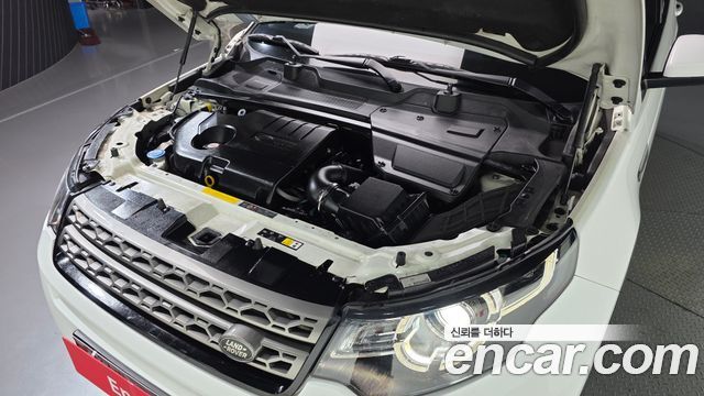 Land Rover Discovery Sport 2.0 TD4 SE 2017 — фото 6