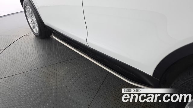 Land Rover Discovery Sport 2.0 TD4 SE 2017 — фото 17