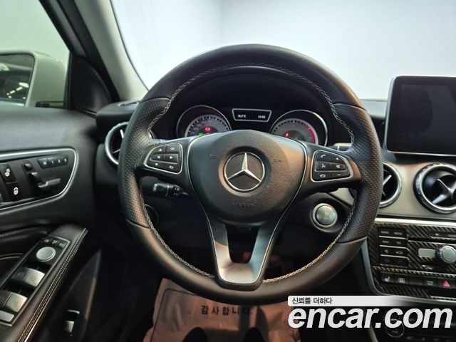 Mercedes-Benz GLA-Class (X156) GLA200 d 4MATIC 2016 — фото 6