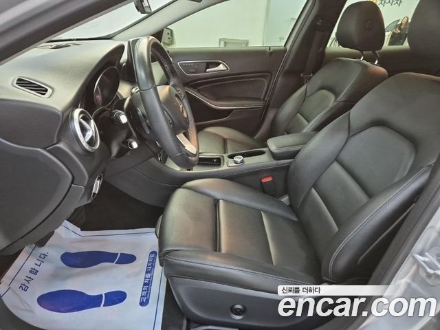 Mercedes-Benz GLA-Class (X156) GLA200 d 4MATIC 2016 — фото 15