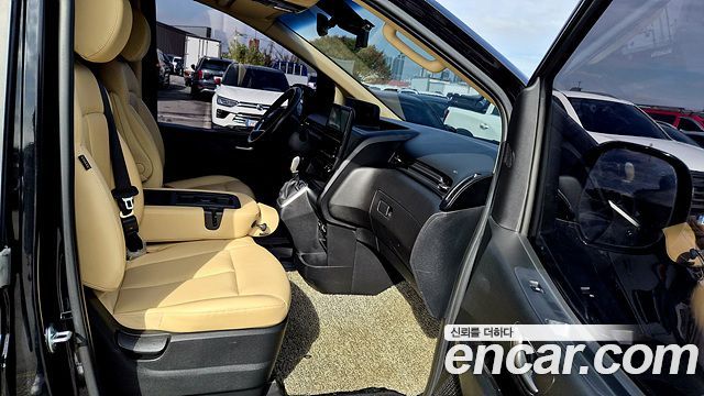 Hyundai Staria L3.5 Cargo 3-Seater Modern 2022 — фото 15