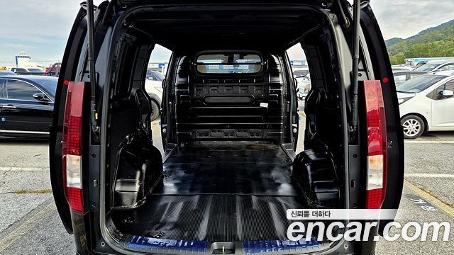 Hyundai Staria L3.5 Cargo 3-Seater Modern 2022 — фото 20