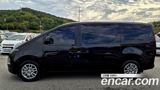 Hyundai Staria L3.5 Cargo 3-Seater Modern 2022 — фото 23