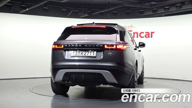 Land Rover Range Rover Velar 2.0 D240 R-Dynamic SE 2019 — фото 4