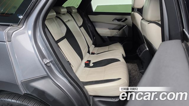 Land Rover Range Rover Velar 2.0 D240 R-Dynamic SE 2019 — фото 12