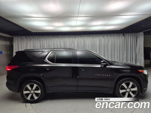 Chevrolet Traverse 3.6 AWD LT Leather Premium 2020 — фото 10