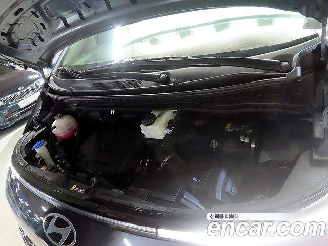 Hyundai Staria L3.5 Cargo 5-Seater Modern 2025 — фото 6