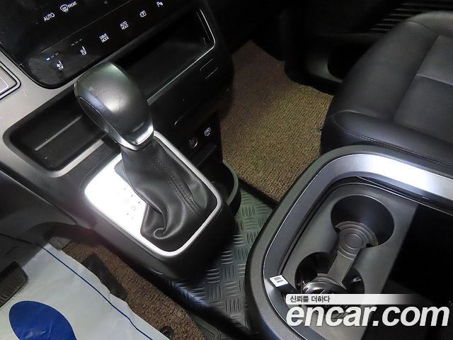 Hyundai Staria L3.5 Cargo 5-Seater Modern 2025 — фото 9