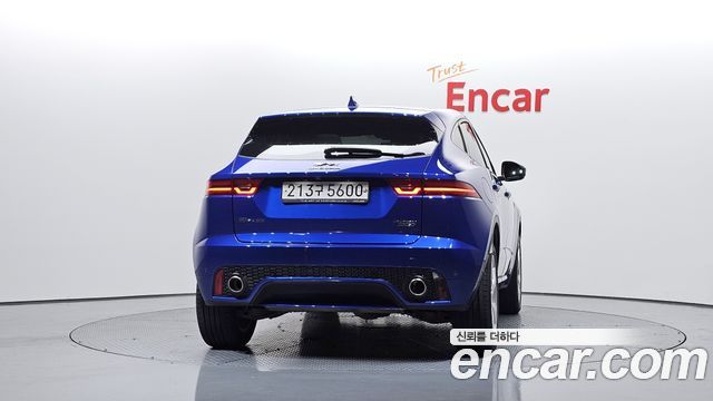 Jaguar E-PACE R250 R-Dynamic SE 2018 — фото 4