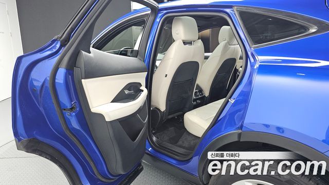 Jaguar E-PACE R250 R-Dynamic SE 2018 — фото 12