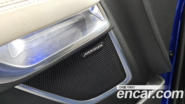 Jaguar E-PACE R250 R-Dynamic SE 2018 — фото 30