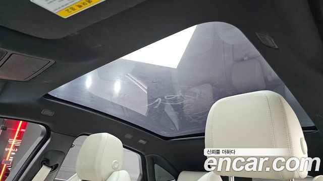 Jaguar E-PACE R250 R-Dynamic SE 2018 — фото 32