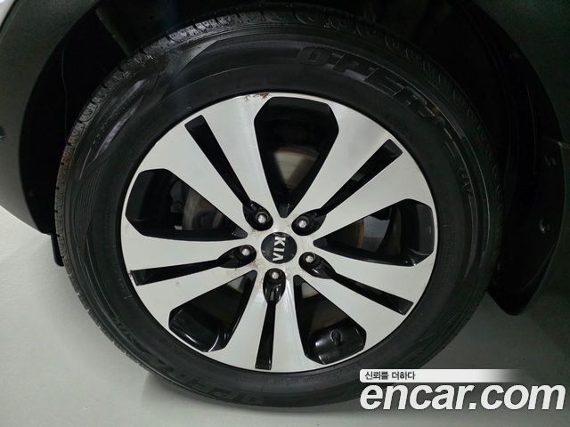 Kia Sportage R Diesel 2WD TLX High-Deluxe 2012 — фото 5