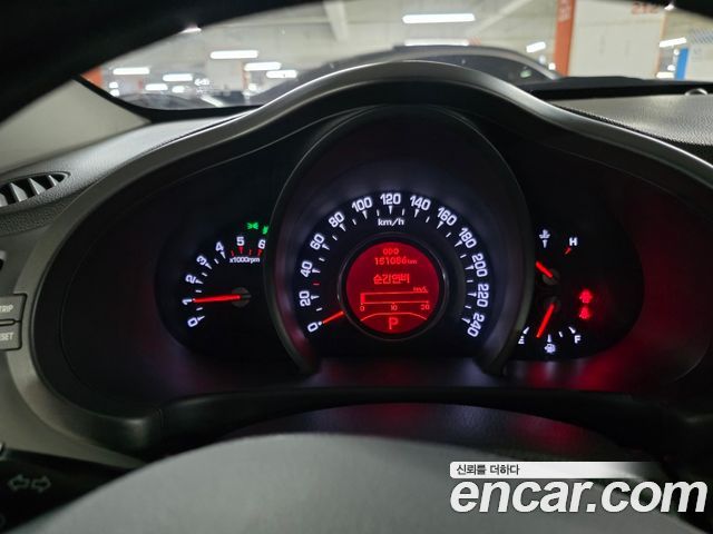 Kia Sportage R Diesel 2WD TLX High-Deluxe 2012 — фото 8