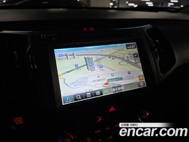 Kia Sportage R Diesel 2WD TLX High-Deluxe 2012 — фото 16