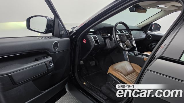 Land Rover Discovery 5 D300 HSE 2022 — фото 10