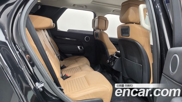 Land Rover Discovery 5 D300 HSE 2022 — фото 15