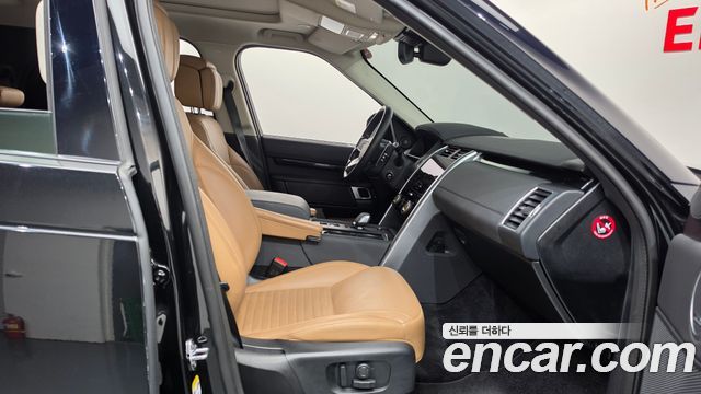 Land Rover Discovery 5 D300 HSE 2022 — фото 32