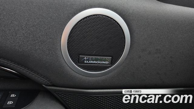Land Rover Discovery 5 D300 HSE 2022 — фото 40