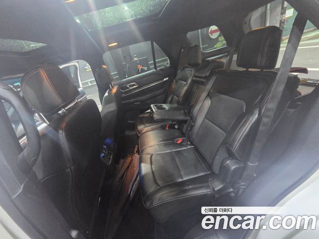 Ford Explorer 2.3 Limited 4WD 5th 2017 — фото 19