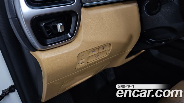 Kia Sorento (IV) Gasoline 2.5T 2WD Prestige 2022 — фото 17