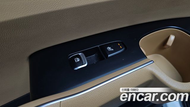 Kia Sorento (IV) Gasoline 2.5T 2WD Prestige 2022 — фото 18