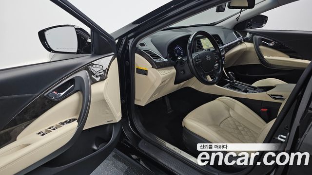 Hyundai Aslan G330 Premium 2015 — фото 11