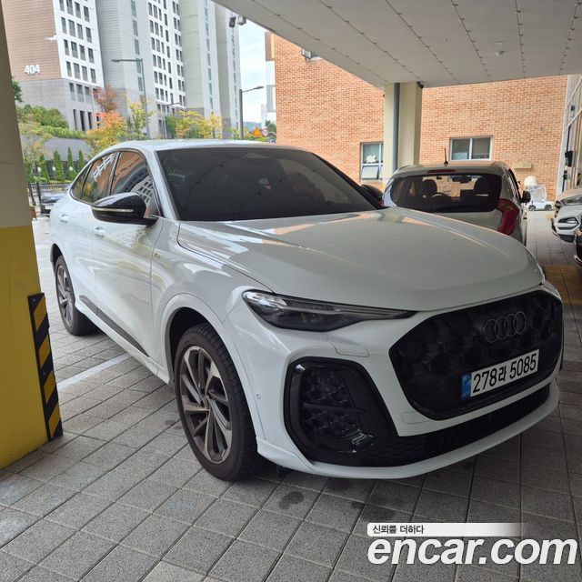 Audi Q5 (80A) 40 TDI Quattro Sportback S Line Sportback 2025 — фото 2