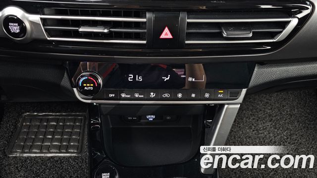 Kia Seltos Diesel 1.6 4WD Noblesse 2020 — фото 18