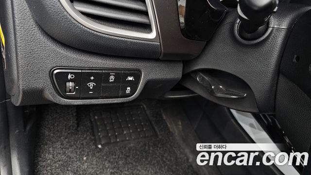 Kia Seltos Diesel 1.6 4WD Noblesse 2020 — фото 20