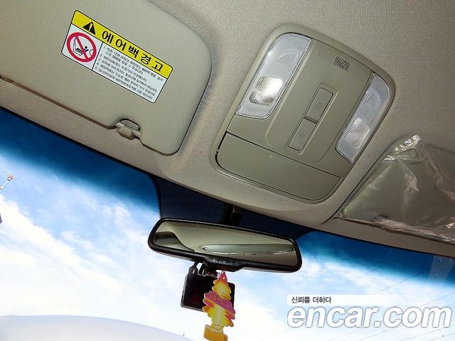 Kia Carnival 11-Seater Deluxe 2019 — фото 21