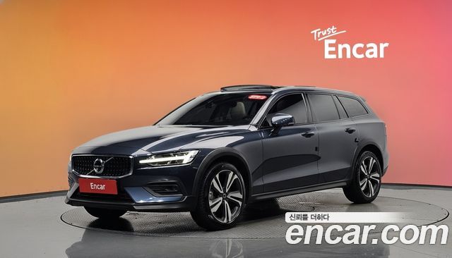Volvo V60 Cross Country (II) T5 Pro AWD