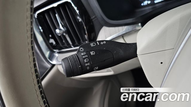 Volvo V60 Cross Country (II) T5 Pro AWD 2020 — фото 30